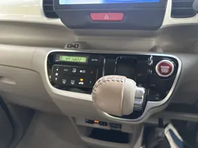 2016 Honda N-Box G L Package, beige, climate controls and gear selector