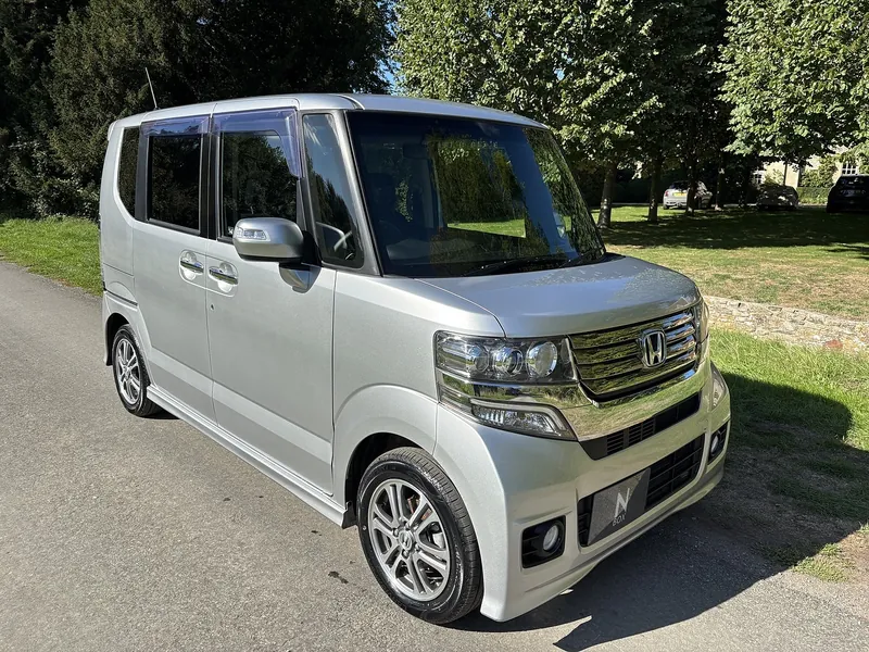 Silver 2013 Honda N-Box+ G SS Package, wheelchair accessible, front three-quarter view